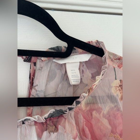 H&M Sheer Floral Blouse | Romantic Boho Ruffle Sleeve Top XL - Picture 2 of 7